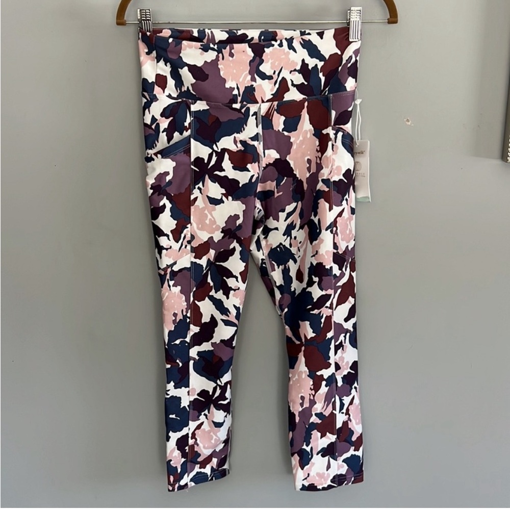 NWT Balance Collection Dry-Wik Leggings - Very Grape Paper Mache Floral - Medium
